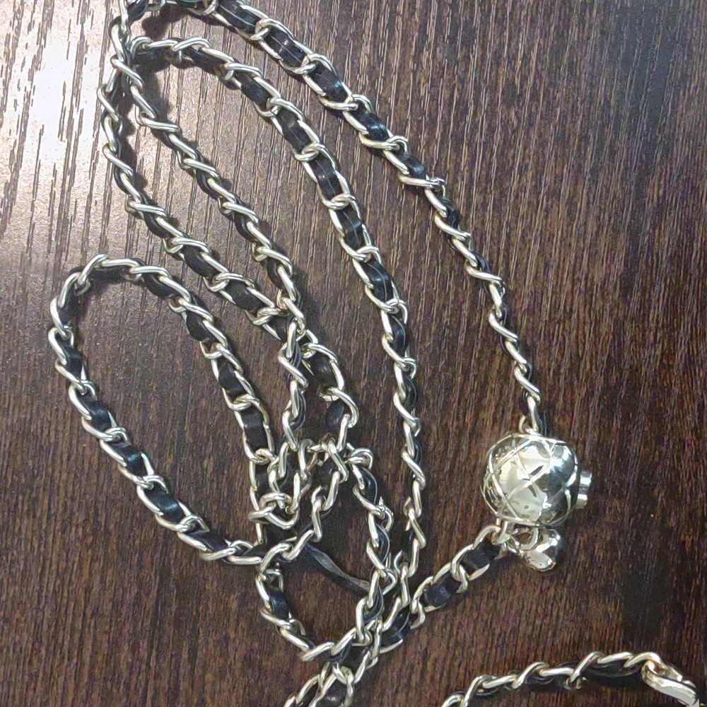 CHANEL | Quilted Lamb Skin Wallet On A Chain - Picture 2 of 7